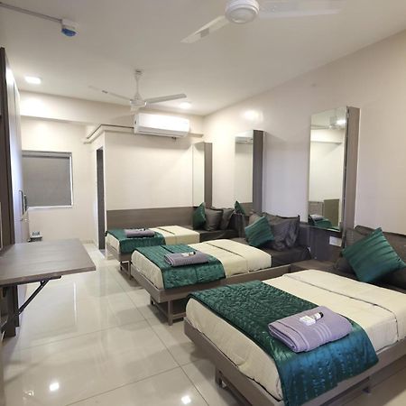 Greenotel Rooms Hazira, Surat Exteriör bild