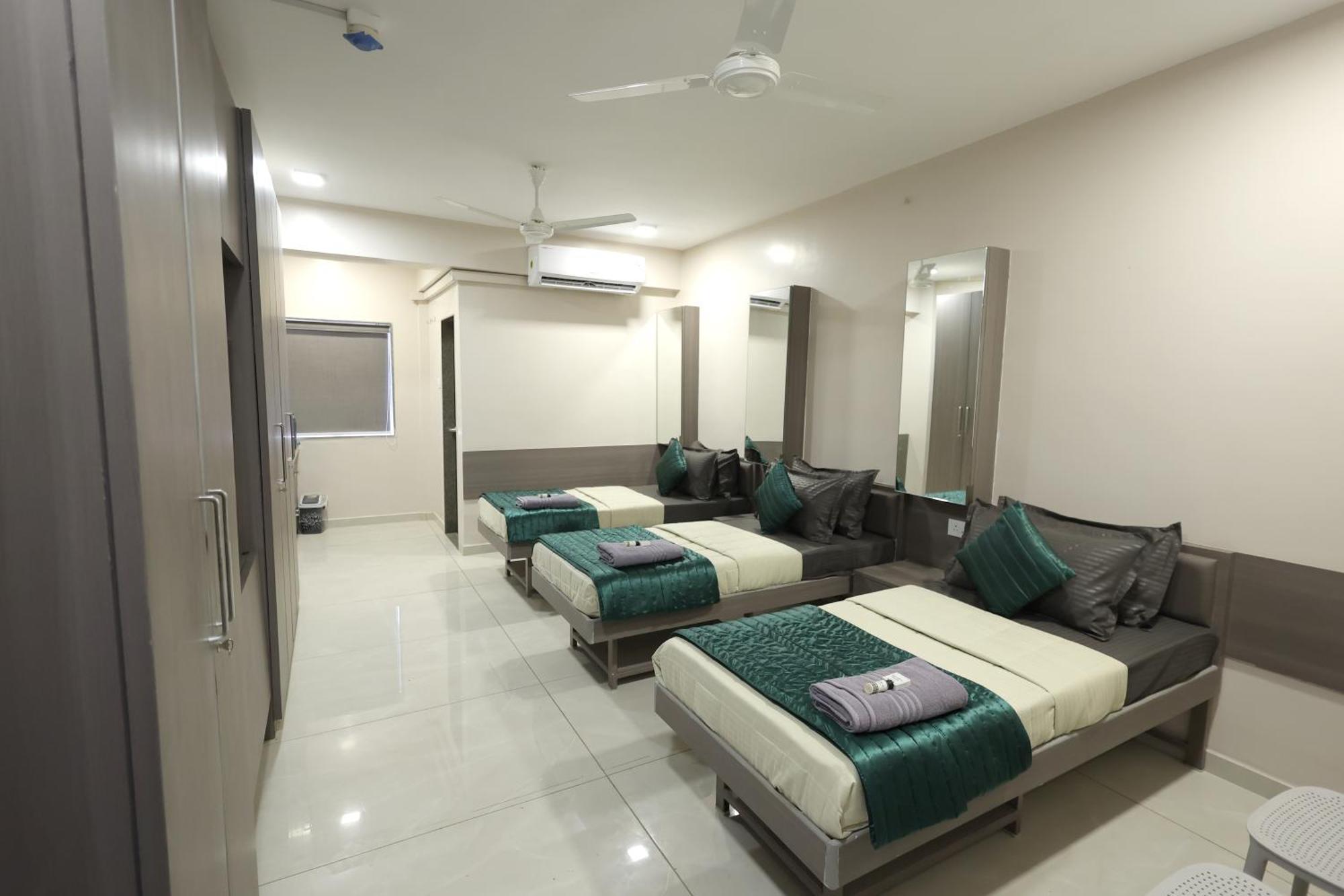 Greenotel Rooms Hazira, Surat Exteriör bild