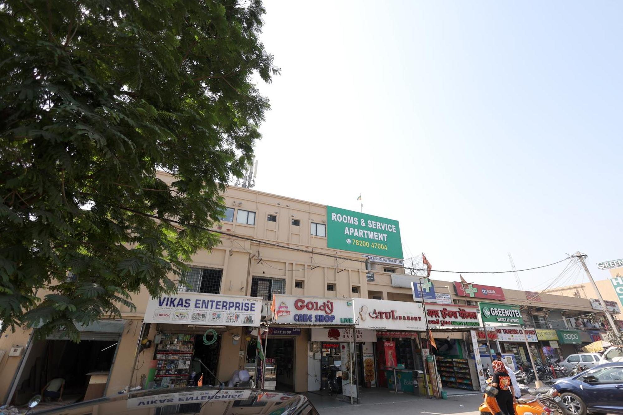 Greenotel Rooms Hazira, Surat Exteriör bild